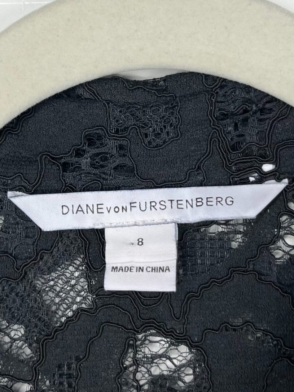 Diane Von Furstenburg Black Lace Crochet Collared Long sleeve Button Down, Sz. 8 - Picture 2 of 11